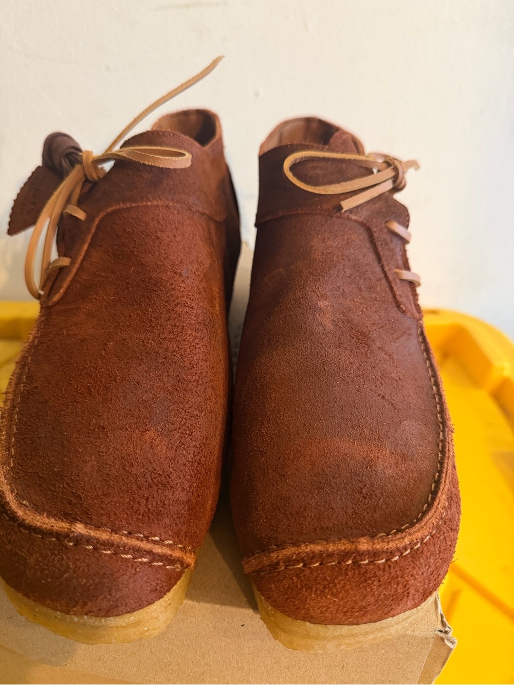 Clarks Men's Rust Brown Suede Chukka Boots